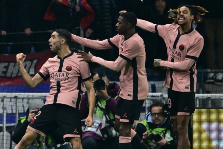 Hakimi Brace Fires PSG Past Lyon to Extend Ligue 1 Lead 1 Hakimi