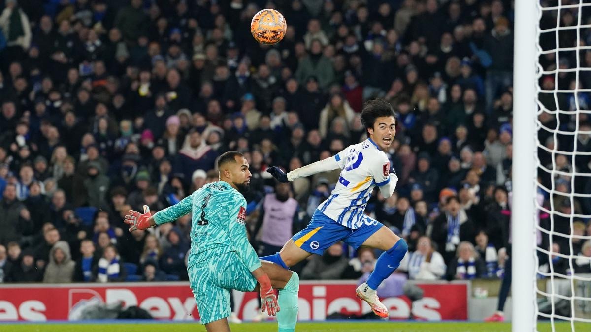 Mitoma against chelsea