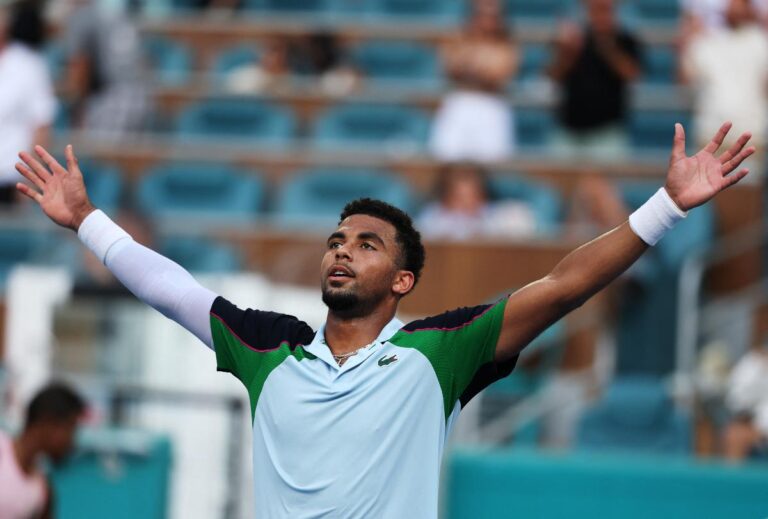 Fils Battles Past Zverev to Secure Miami Open Quarter-Final Spot 1 Zverev