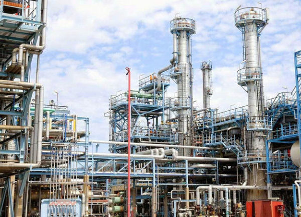 Nigeria’s Manufacturers Shift to Local Sourcing Amid Currency Turmoil