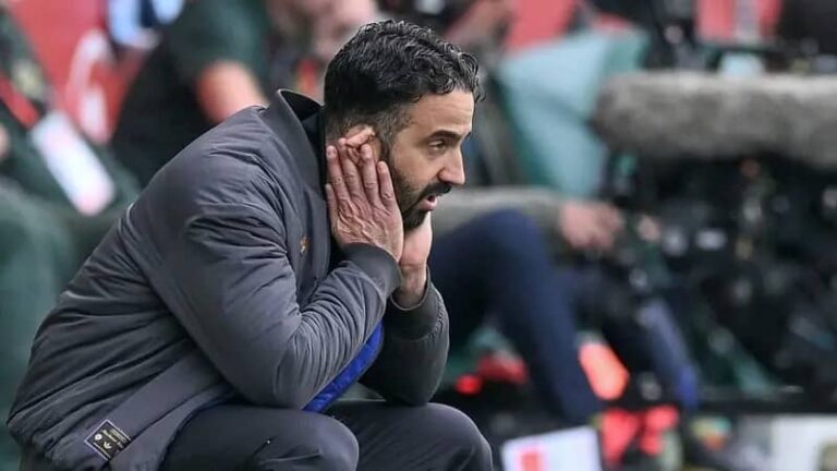 Amorim Faces the Heat as Pressure Mounts at Manchester United 1 amorim