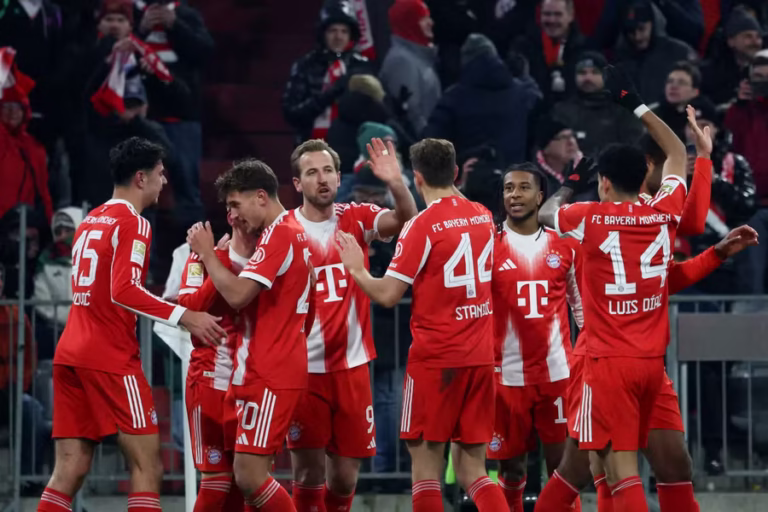 Bayern Roar Back from Two Goals Down to Crush Freiburg 1 Bayern