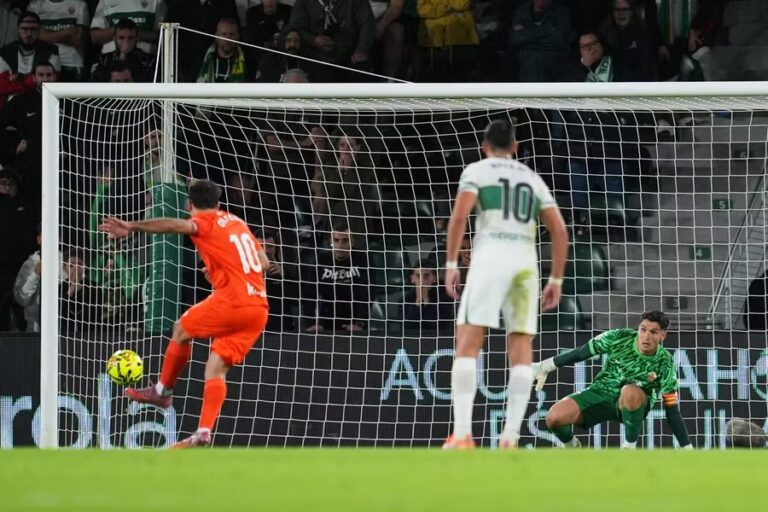 Oyarzabal Rescues Late Point as Elche Held Again 1 oyarzabal