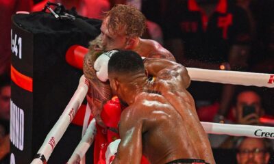 Anthony Joshua vs Jake