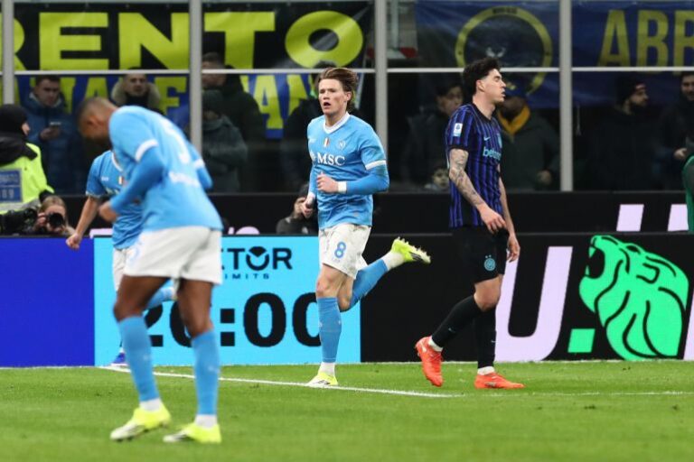 Scott McTominay celebrate Inter Napoli 770x513