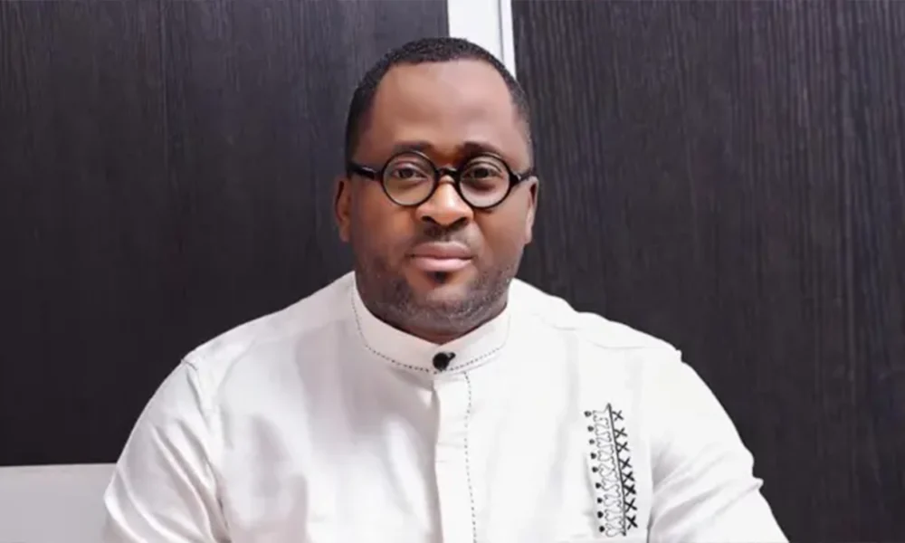Desmond Elliot