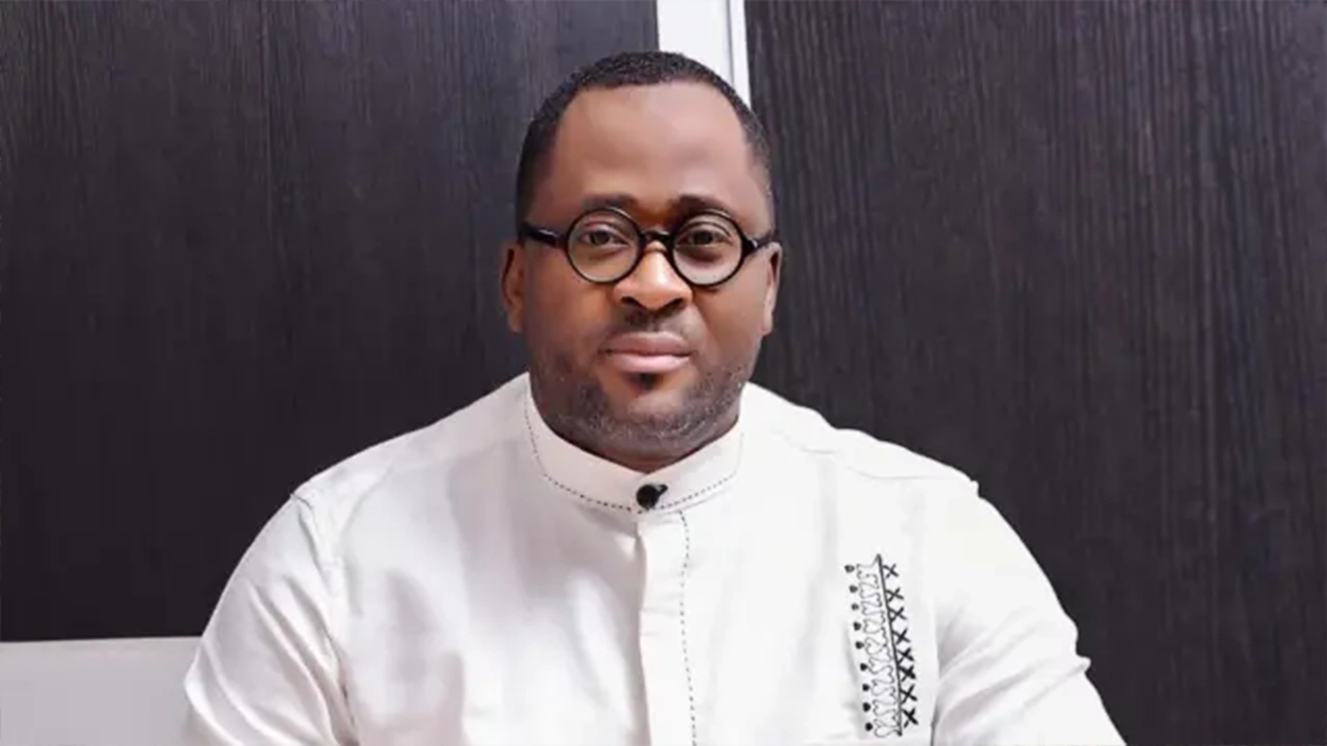 Desmond Elliot