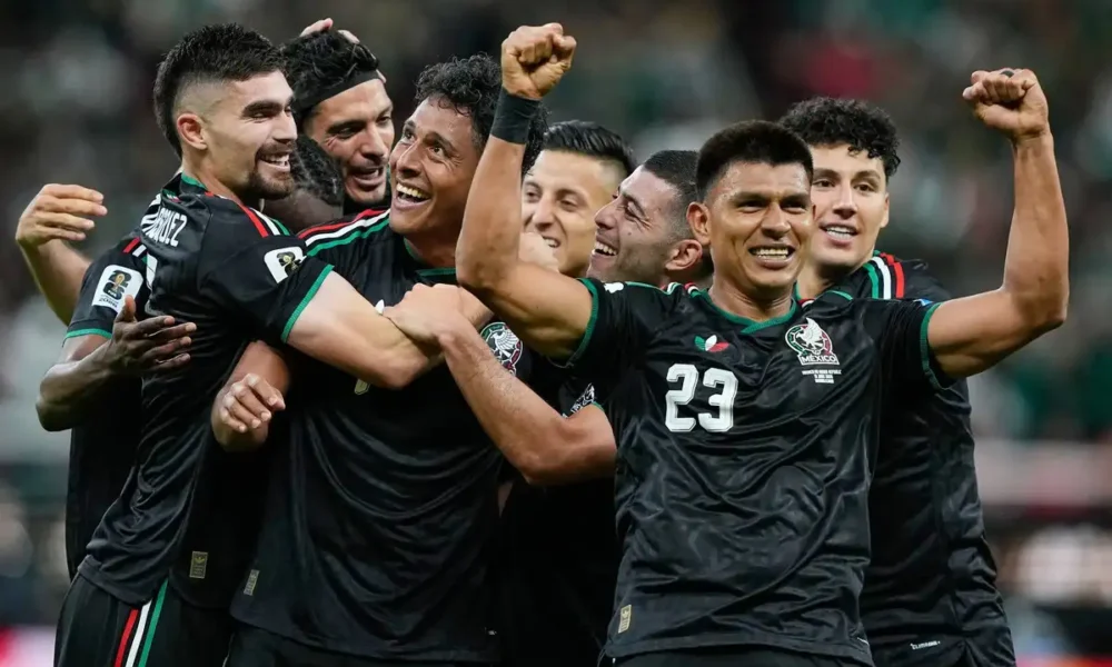 mexico edge south korea 1 0 become first team to qualify for fifa world cup knockout stage